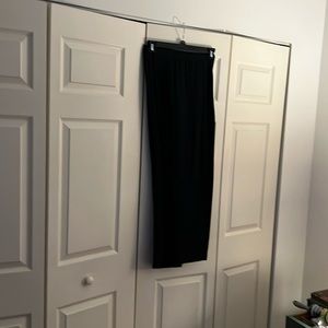 Tamotsu size 14 crêpe trousers. Pleated.